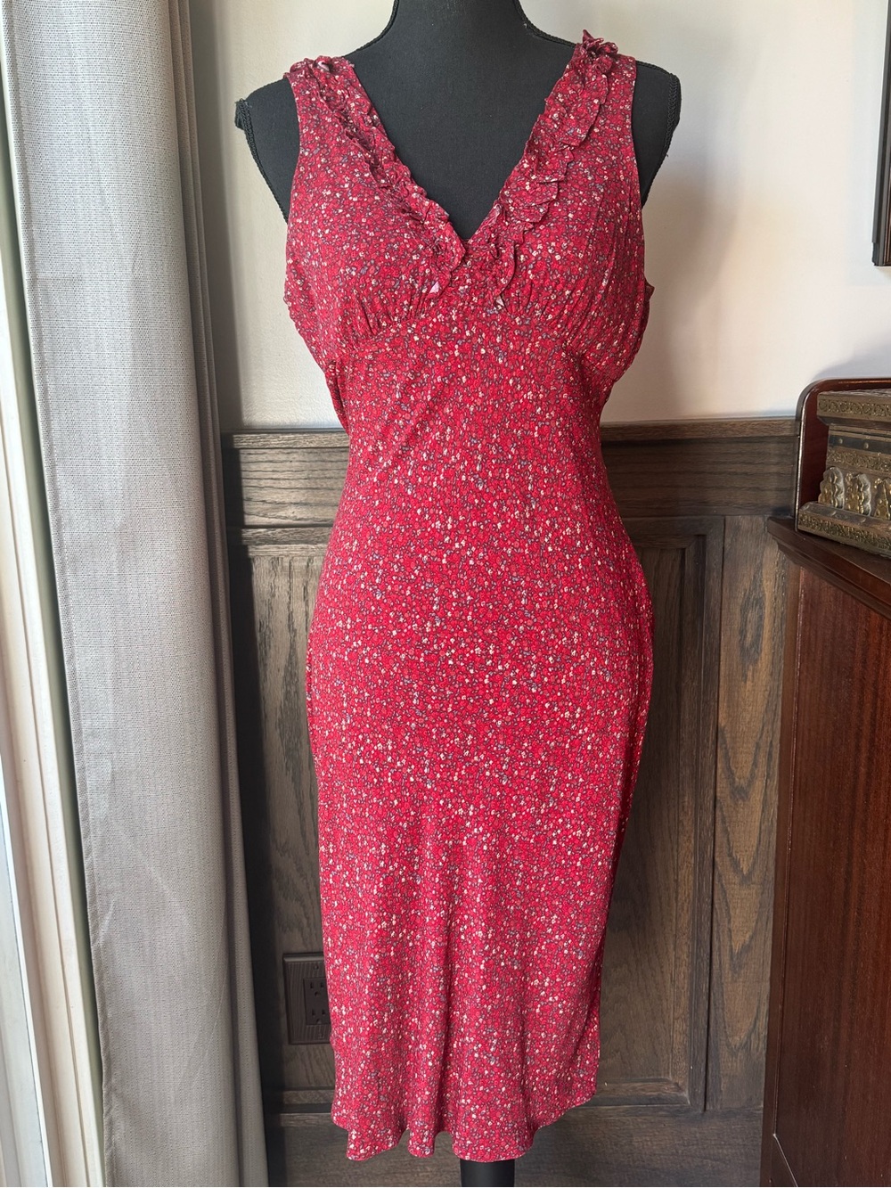 Windsor Y2K Red Floral Ruffle V-Neck Midi Dress 9